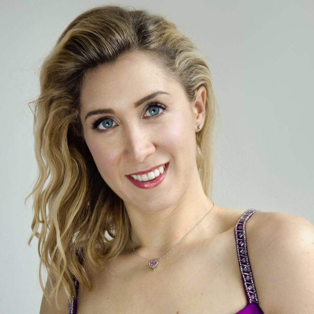 Meet your Posher, Lauren